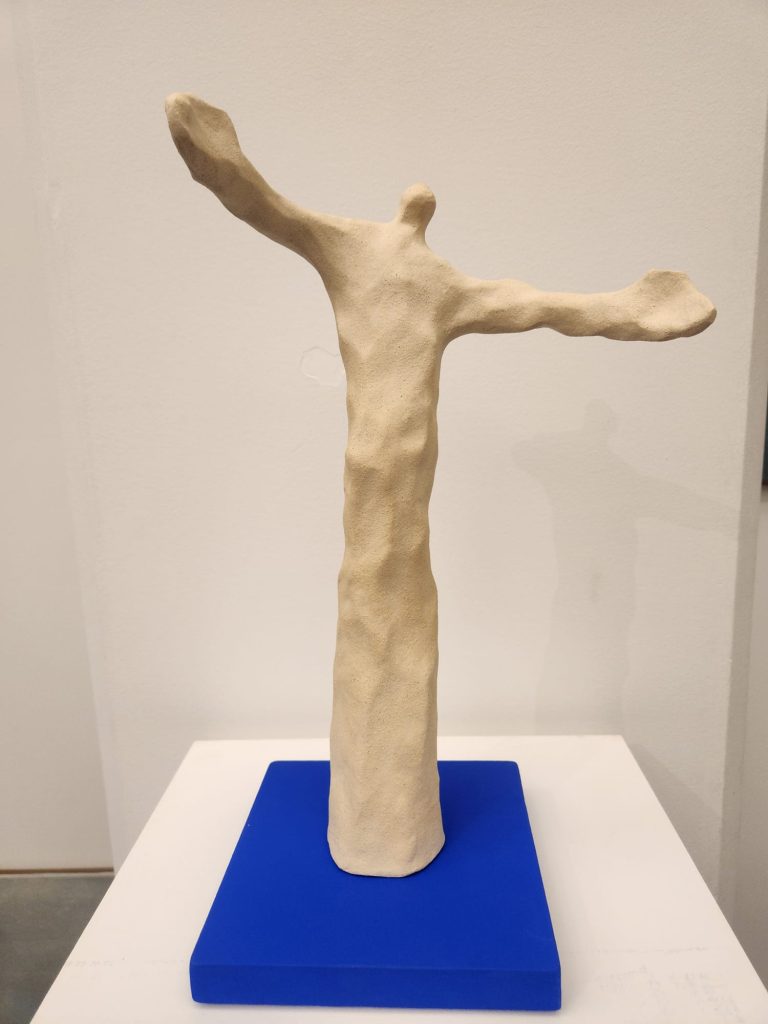 Phénoménologie du Merci. Sculpture de terre